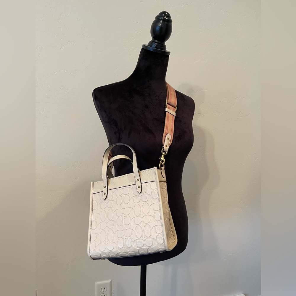 Coach Field Tote 22 In Signature Leather